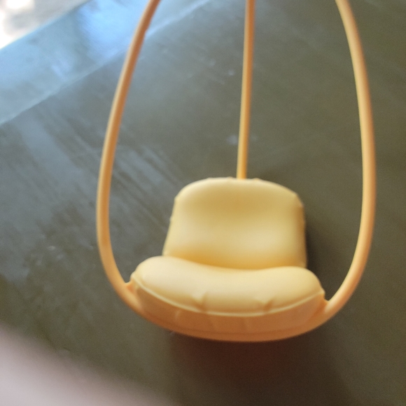 BARBIE PLAY SET - Picture 8 of 17